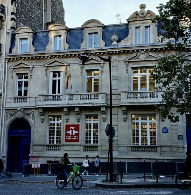 Fachada del Instituto Cervantes en París