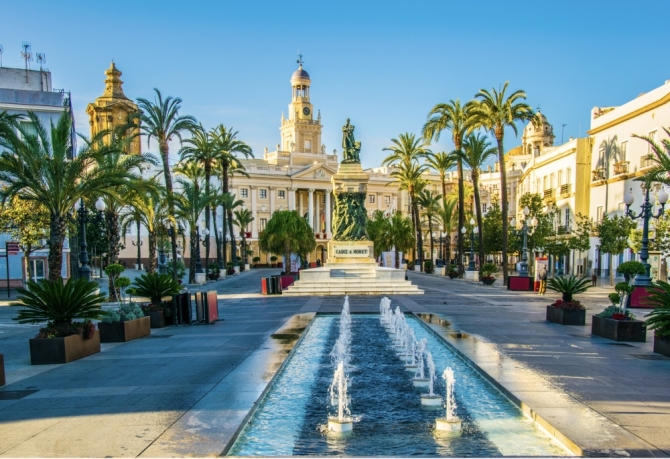 Cádiz es la ciudad de España con más vías peatonales