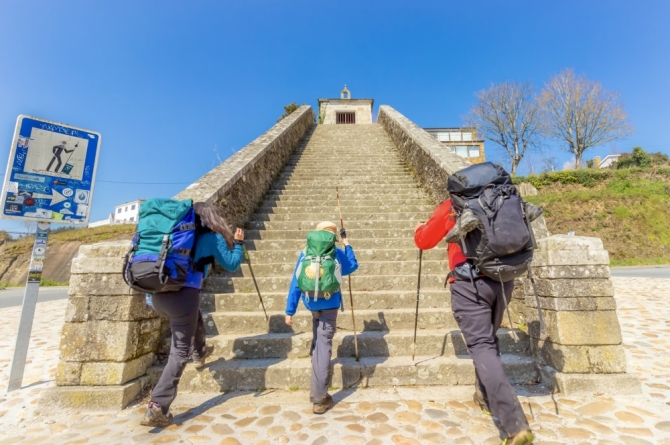 Escalinata de acceso a Portomarín