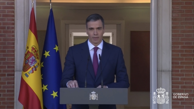 Pedro Sánchez decide permanecer al frente del Gobierno