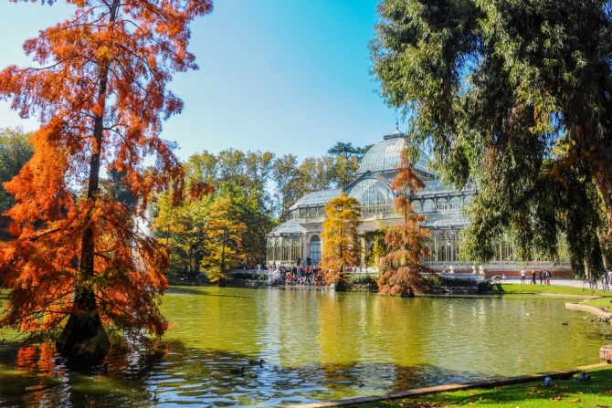 Parque del Retiro, Madrid. Crédito editorial: Adobe Stock