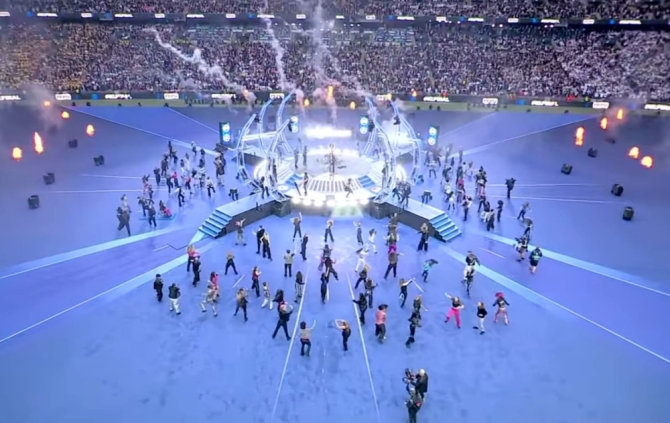 Imagen de la noticia: ¡Lenny Kravitz enciende Wembley! Así ha sido la espectacular actuación