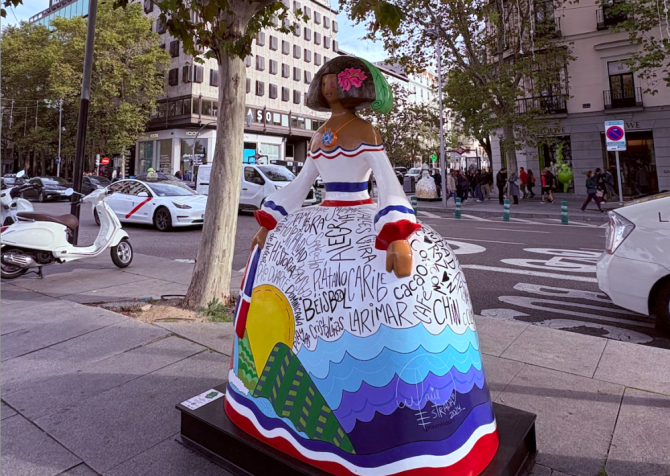 Las Meninas conquistan Madrid y llenan de color las calles de la capital