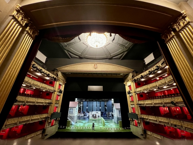 Sala principal del Teatro Real vista desde el palco