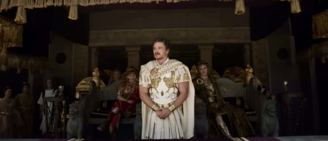 Pedro Pascal, en el papel de Marcus Acacius