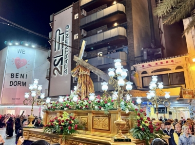 Imagen de la noticia: Benidorm: una Semana Santa de contrastes