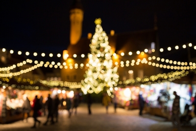 Imagen de la noticia: Cinco ciudades españolas que te impresionarán con sus luces de Navidad (y que no son las que estás pensando)