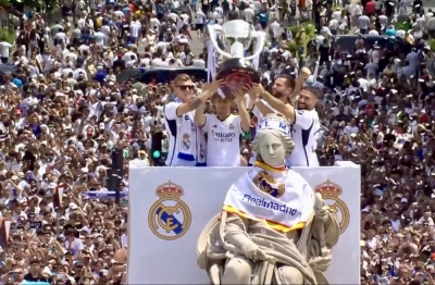 Imagen de la noticia: Las mejores imágenes de la celebración del Real Madrid