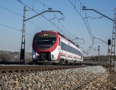 Imagen de la noticia: Ya disponibles los abonos gratuitos para los trenes de Cercanías y Media Distancia de Renfe